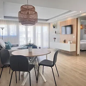 Cafe & Mar. Apartamento Málaga